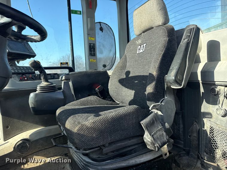 image for item DQ4244 2017 Caterpillar 938M wheel loader