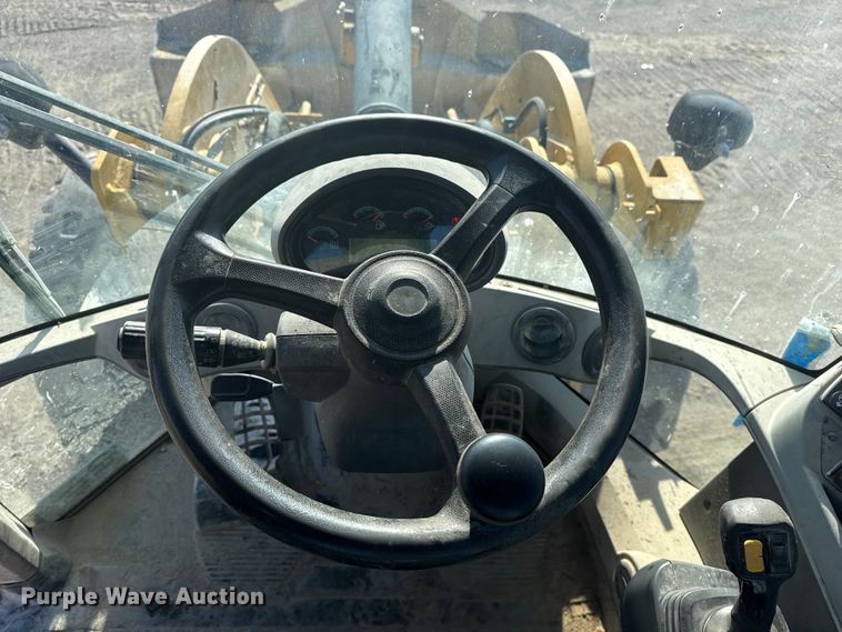 image for item DQ4244 2017 Caterpillar 938M wheel loader