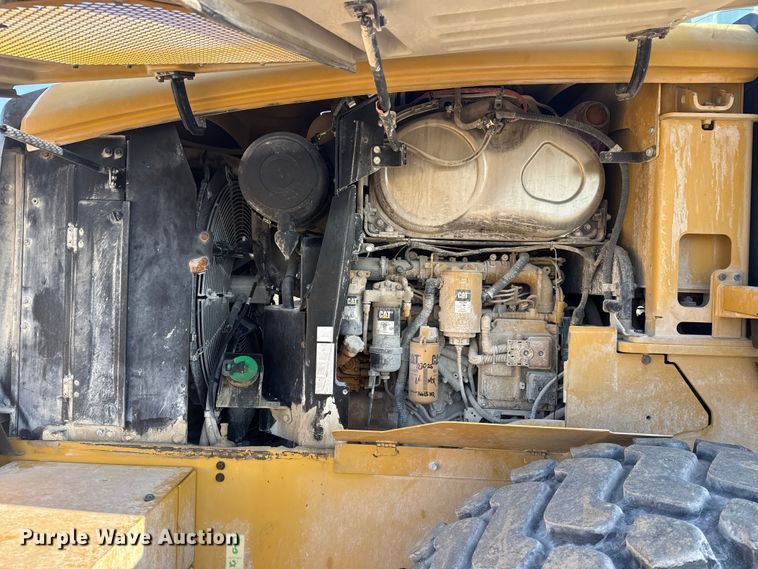 image for item DQ4244 2017 Caterpillar 938M wheel loader