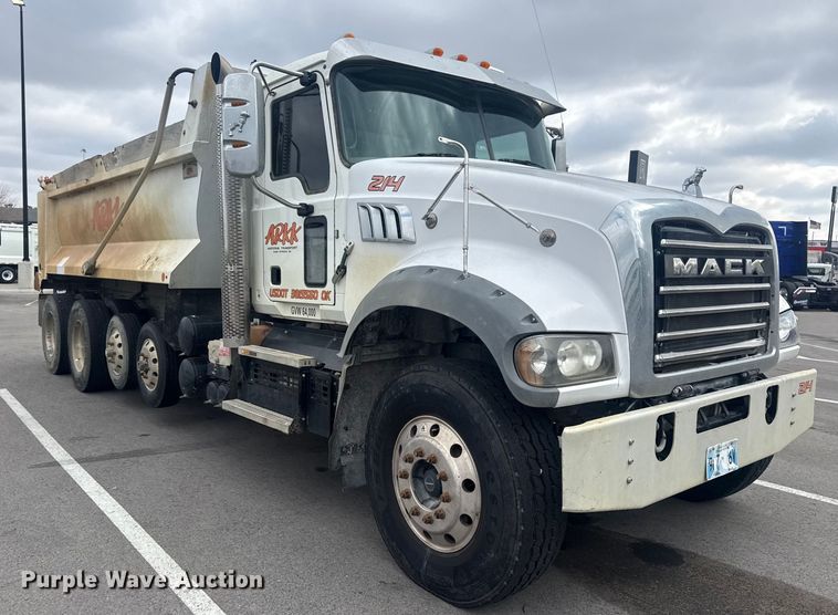 image for item DQ4246 2019 Mack Granite dump truck