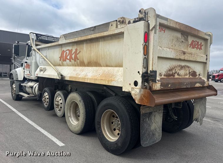 image for item DQ4246 2019 Mack Granite dump truck