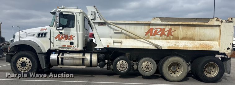 image for item DQ4246 2019 Mack Granite dump truck