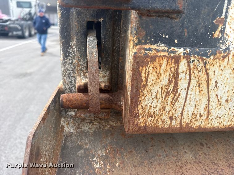 image for item DQ4246 2019 Mack Granite dump truck