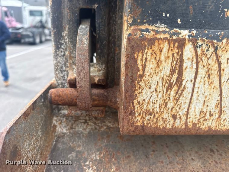 image for item DQ4246 2019 Mack Granite dump truck