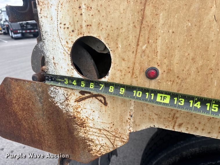 image for item DQ4246 2019 Mack Granite dump truck