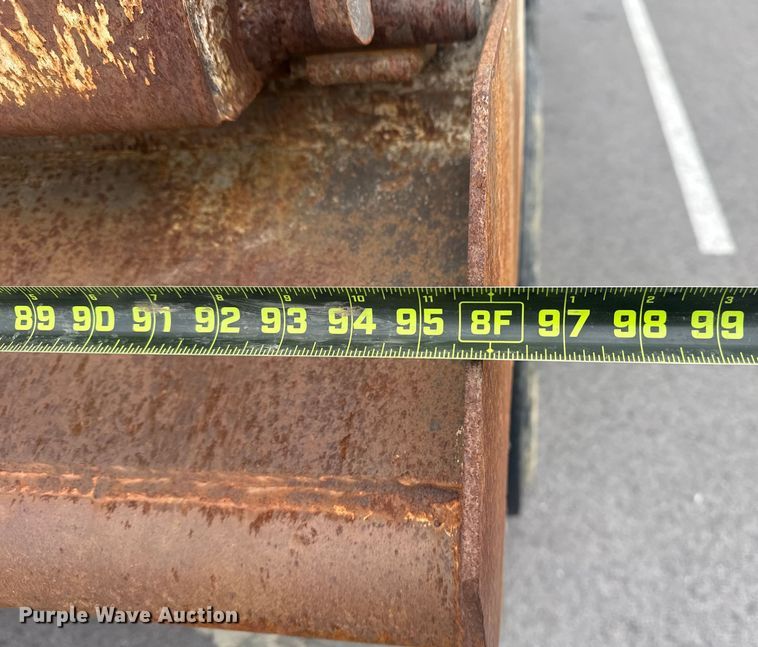 image for item DQ4246 2019 Mack Granite dump truck