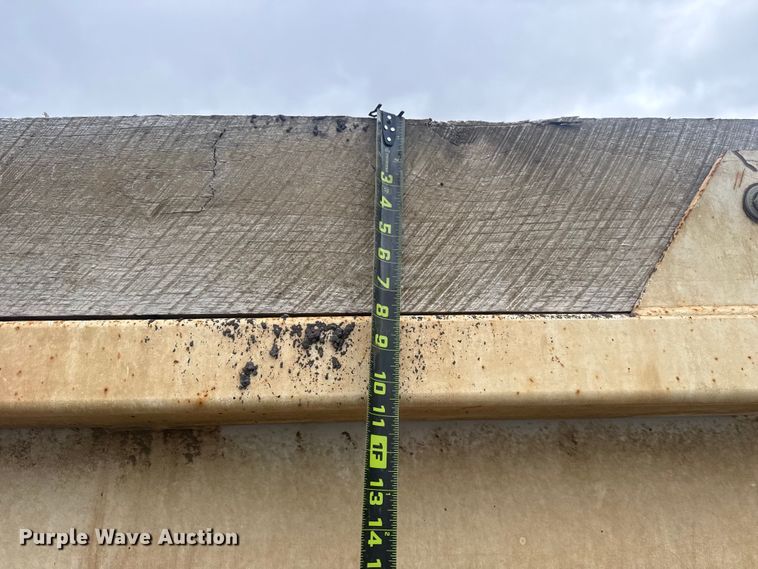 image for item DQ4246 2019 Mack Granite dump truck