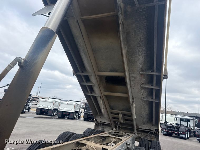 image for item DQ4246 2019 Mack Granite dump truck