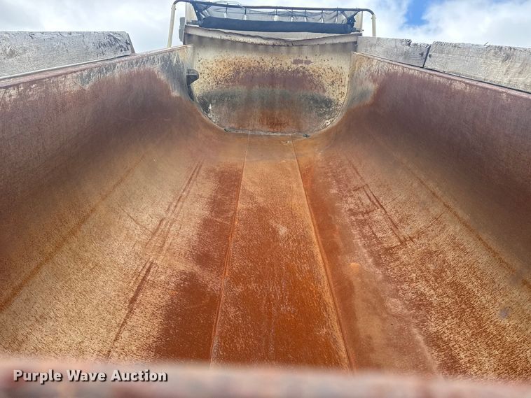 image for item DQ4246 2019 Mack Granite dump truck