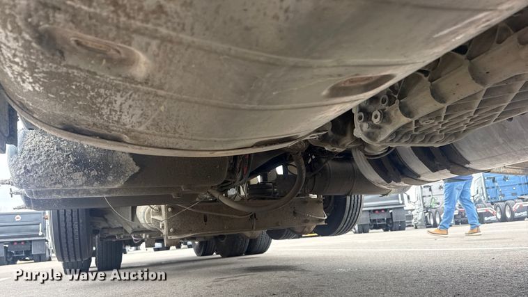 image for item DQ4246 2019 Mack Granite dump truck