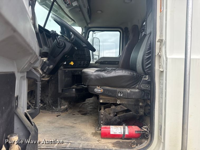 image for item DQ4246 2019 Mack Granite dump truck