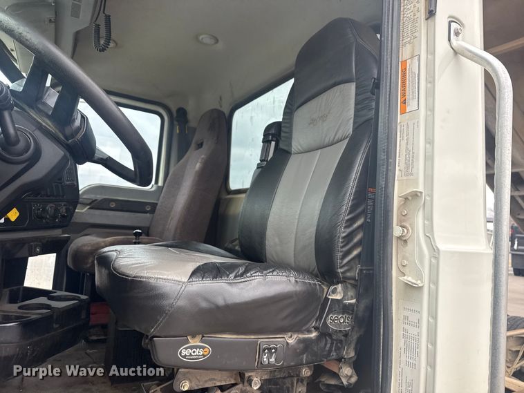 image for item DQ4246 2019 Mack Granite dump truck