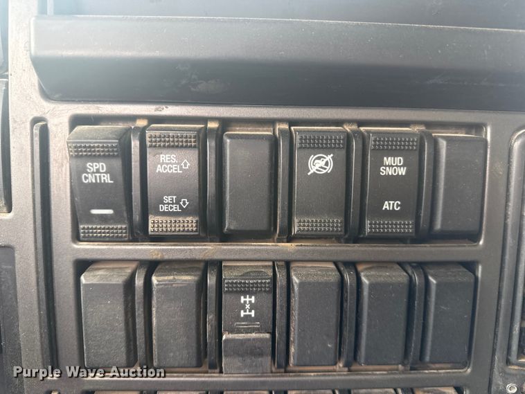 image for item DQ4246 2019 Mack Granite dump truck