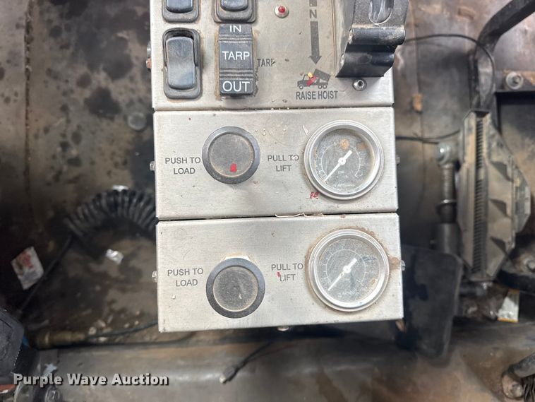 image for item DQ4246 2019 Mack Granite dump truck