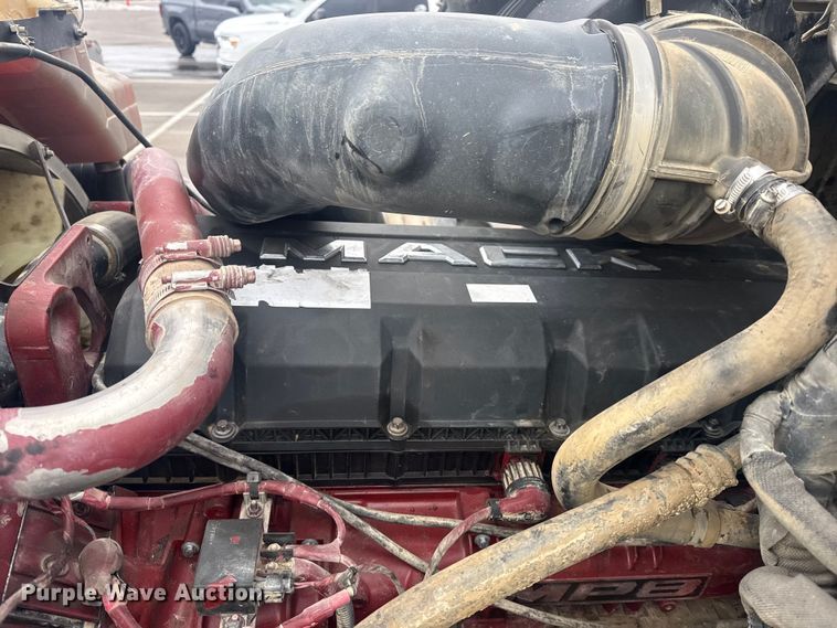 image for item DQ4246 2019 Mack Granite dump truck