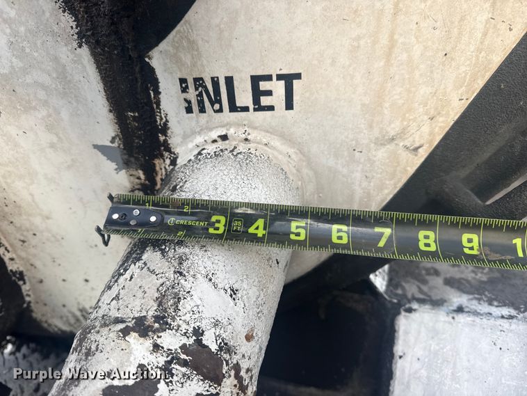 image for item DQ4254 2012 Peterbilt 388 vacuum truck