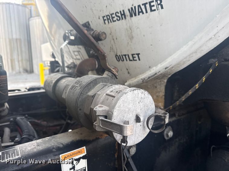 image for item DQ4254 2012 Peterbilt 388 vacuum truck