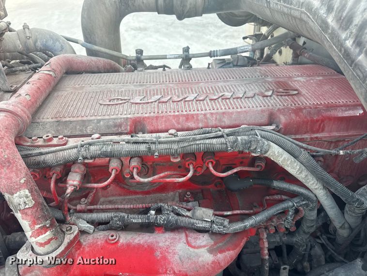 image for item DQ4254 2012 Peterbilt 388 vacuum truck