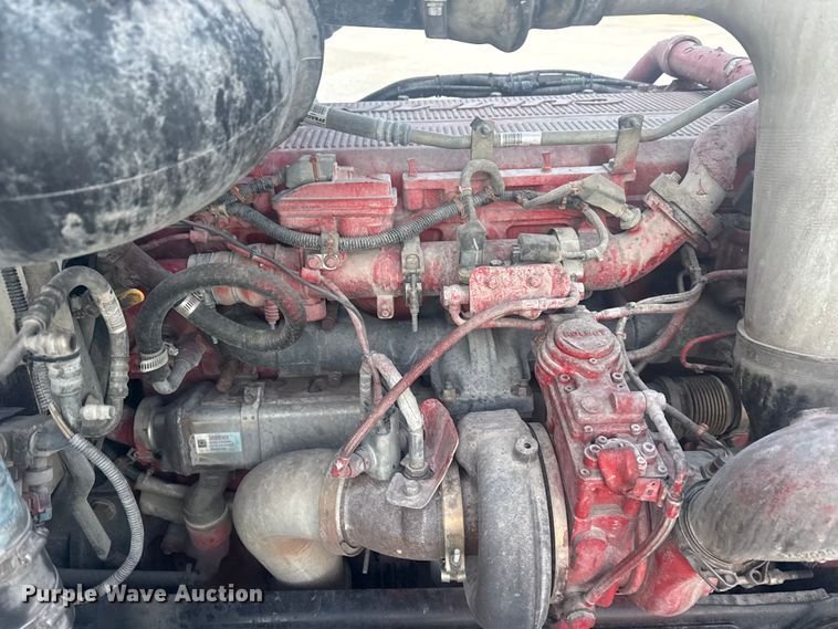 image for item DQ4254 2012 Peterbilt 388 vacuum truck