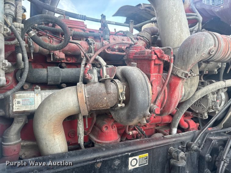 image for item DQ4254 2012 Peterbilt 388 vacuum truck