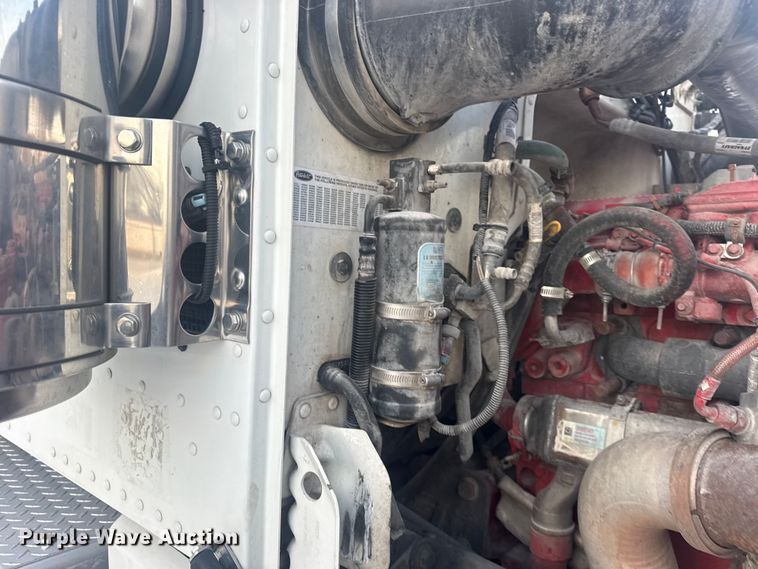 image for item DQ4254 2012 Peterbilt 388 vacuum truck