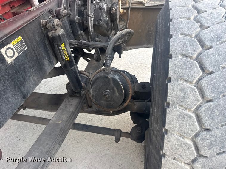 image for item DQ4254 2012 Peterbilt 388 vacuum truck