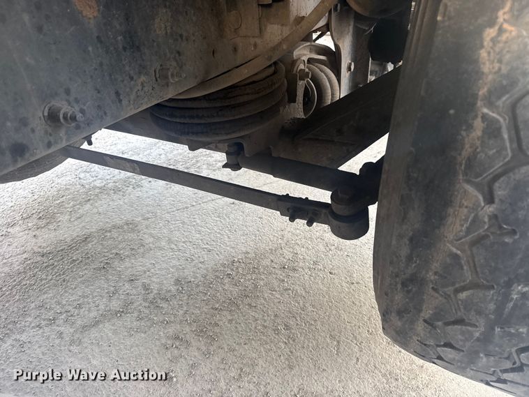 image for item DQ4254 2012 Peterbilt 388 vacuum truck