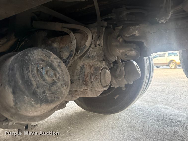 image for item DQ4254 2012 Peterbilt 388 vacuum truck