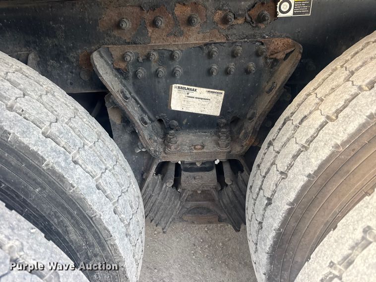 image for item DQ4254 2012 Peterbilt 388 vacuum truck