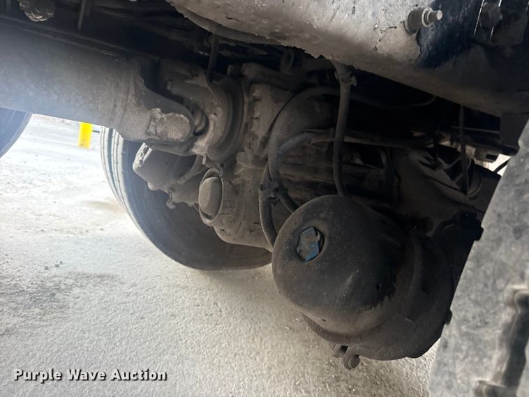 image for item DQ4254 2012 Peterbilt 388 vacuum truck