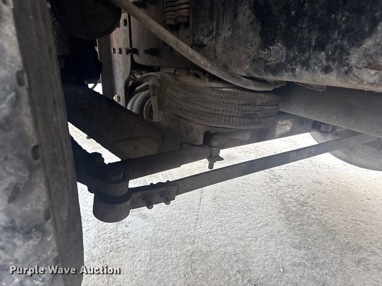 image for item DQ4254 2012 Peterbilt 388 vacuum truck