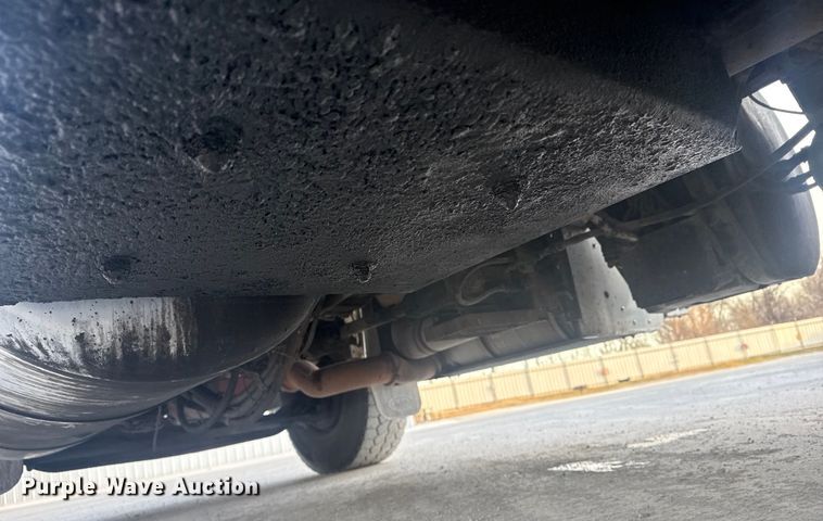 image for item DQ4254 2012 Peterbilt 388 vacuum truck