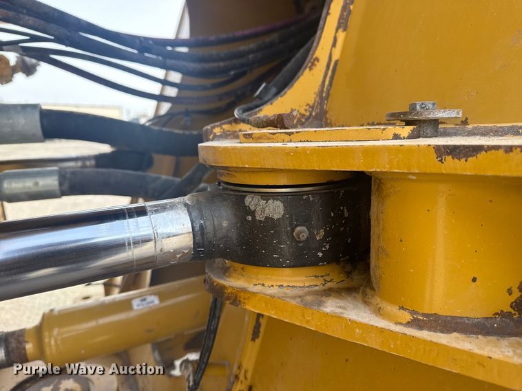 image for item DQ4342 2017 Caterpillar 982M wheel loader