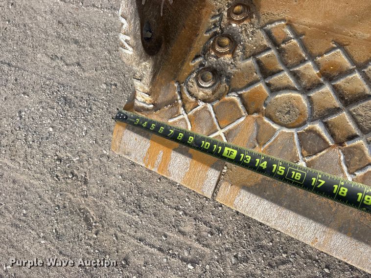 image for item DQ4342 2017 Caterpillar 982M wheel loader