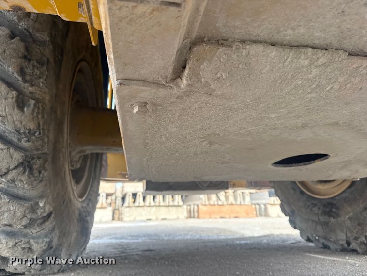 image for item DQ4342 2017 Caterpillar 982M wheel loader