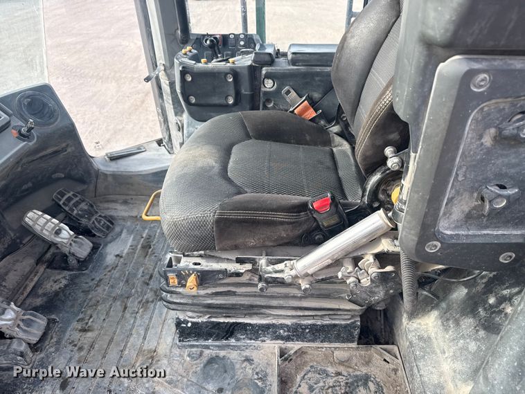 image for item DQ4342 2017 Caterpillar 982M wheel loader