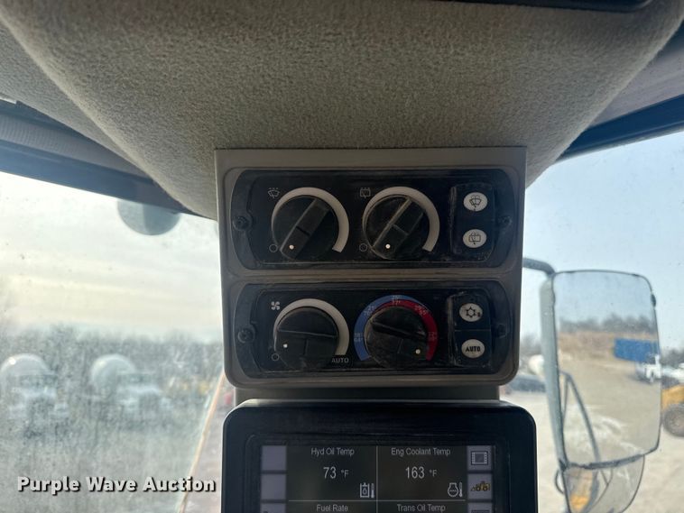 image for item DQ4342 2017 Caterpillar 982M wheel loader