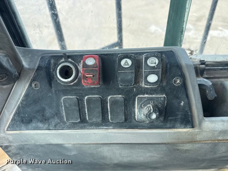 image for item DQ4342 2017 Caterpillar 982M wheel loader