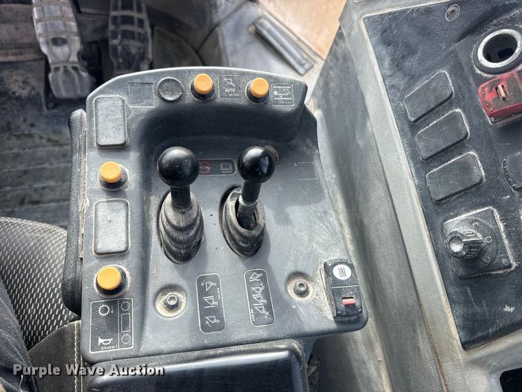 image for item DQ4342 2017 Caterpillar 982M wheel loader