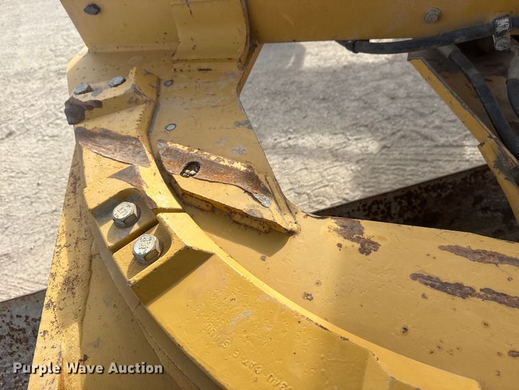 image for item DQ4343 2009 Caterpillar 160M motor grader