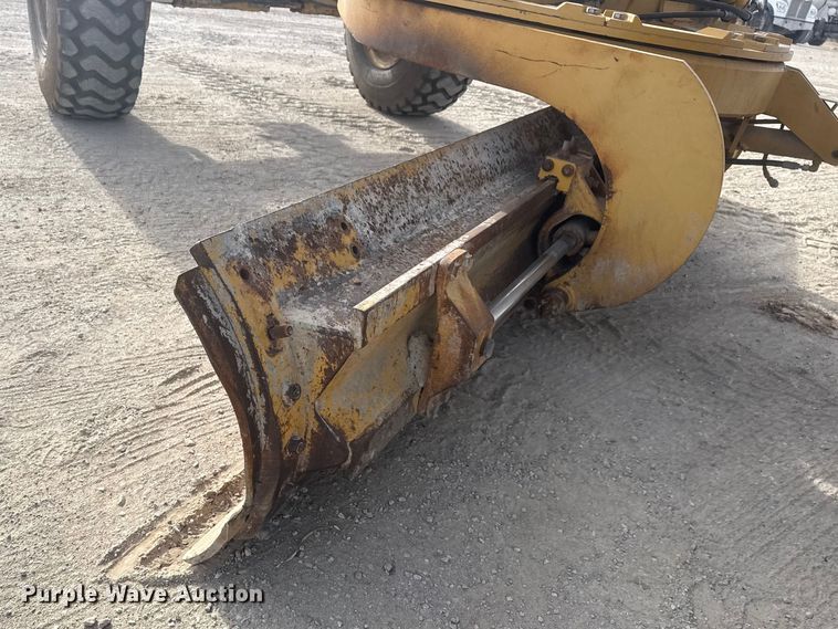 image for item DQ4343 2009 Caterpillar 160M motor grader