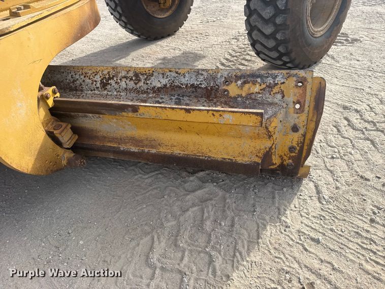 image for item DQ4343 2009 Caterpillar 160M motor grader