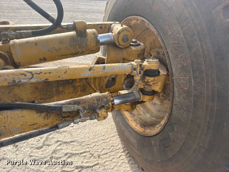 image for item DQ4343 2009 Caterpillar 160M motor grader