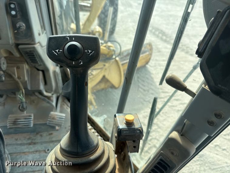 image for item DQ4343 2009 Caterpillar 160M motor grader