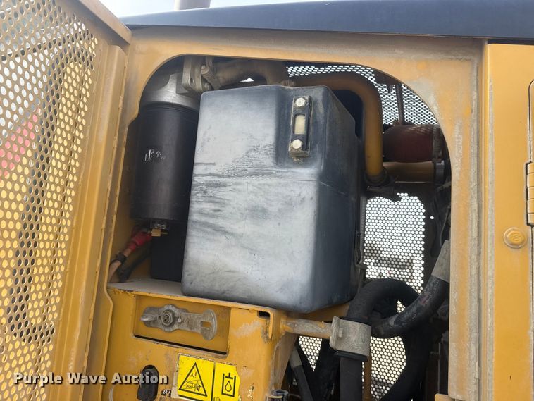 image for item DQ4343 2009 Caterpillar 160M motor grader