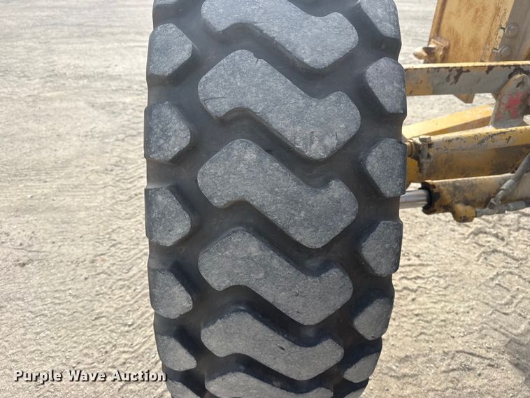 image for item DQ4343 2009 Caterpillar 160M motor grader