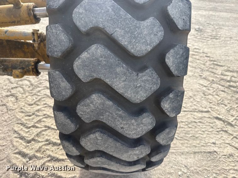 image for item DQ4343 2009 Caterpillar 160M motor grader