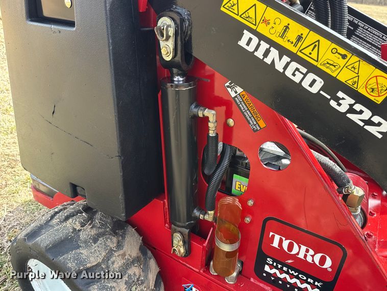 image for item DQ4350 Toro Dingo 322 compact utility loader
