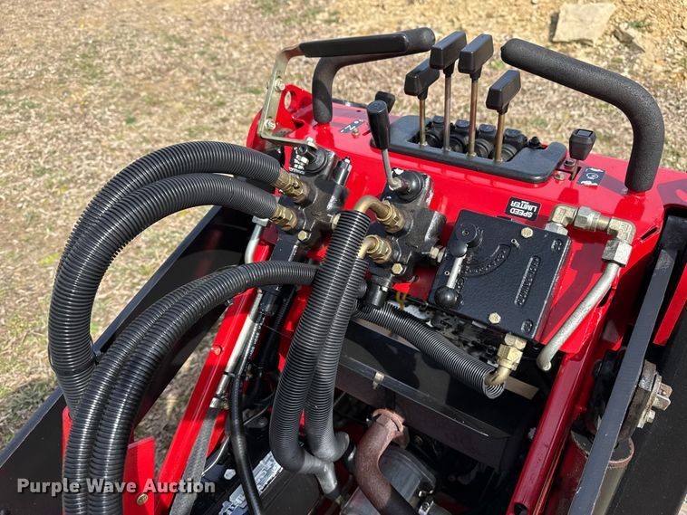 image for item DQ4350 Toro Dingo 322 compact utility loader