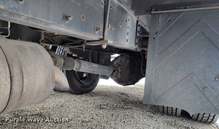 image for item DT0877 2005 Isuzu H6500 flatbed truck with crash attenuator